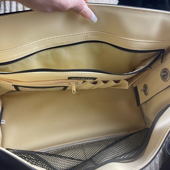 Medela Black and Tan Baby Bag - Picture 10 of 12